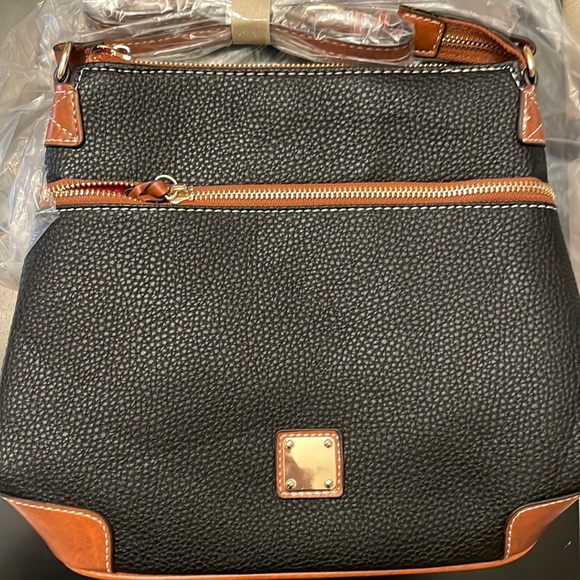 Cross body bag!! New!! - Picture 4 of 6